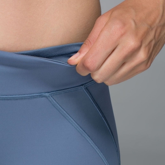 Lululemon Cool To Street CropBlue Denim / Banana Leaf Blush Quartz Size 2 - Picture 4 of 16